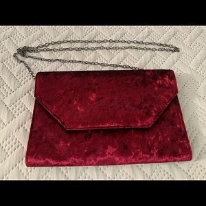 New 14th & Union Burgundy clutch
